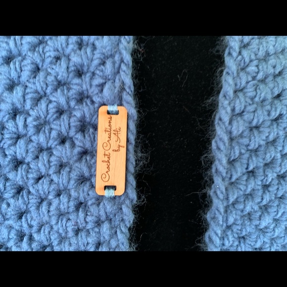 Handmade Infinity Scarf - Picture 3 of 3